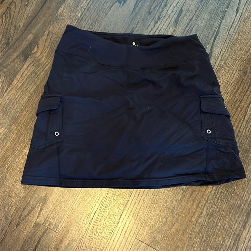 Athleta Black Cargo Skort Medium M EUC